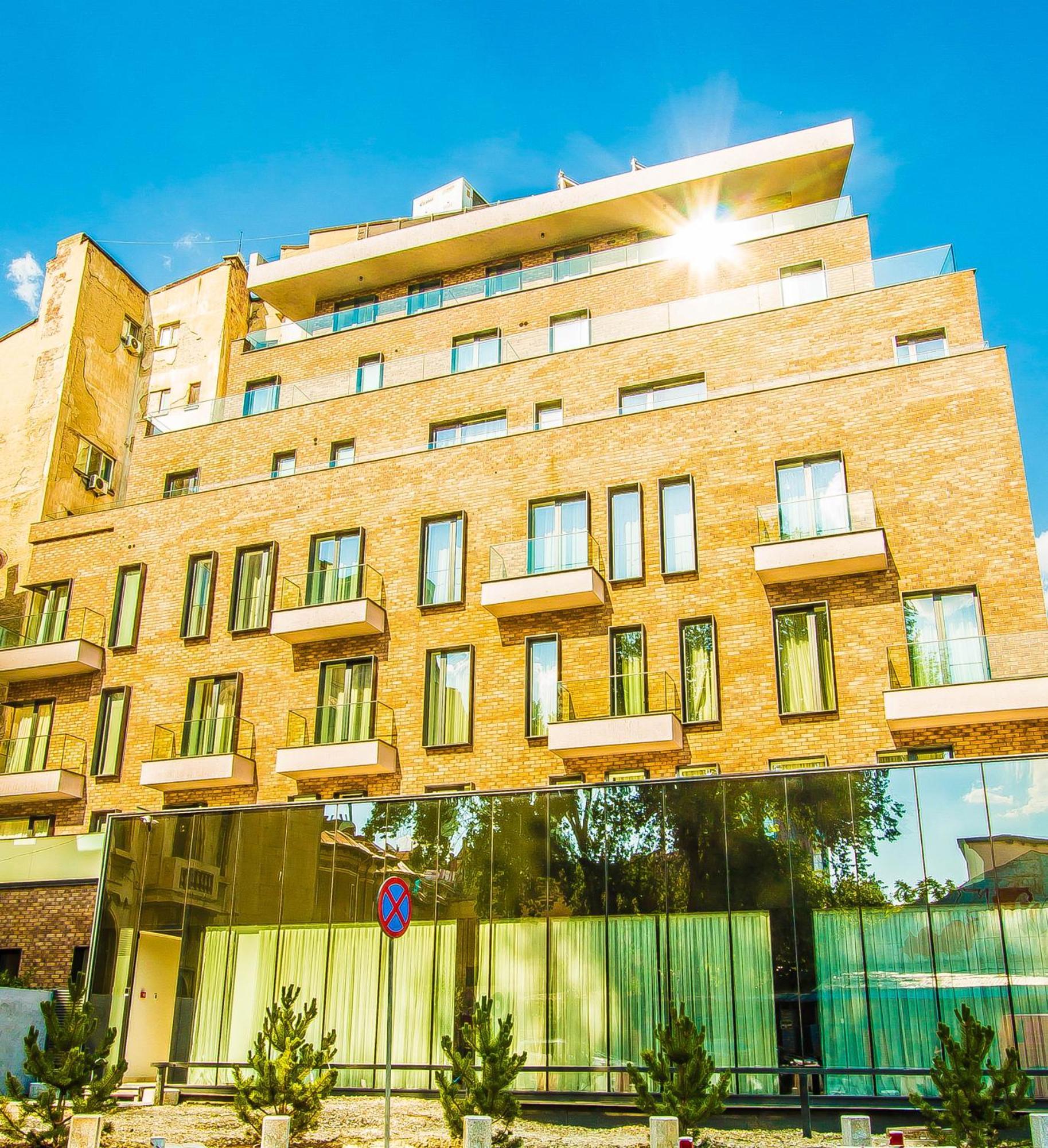 Central Carol Aparthotel 2 Bukarest Exterior foto